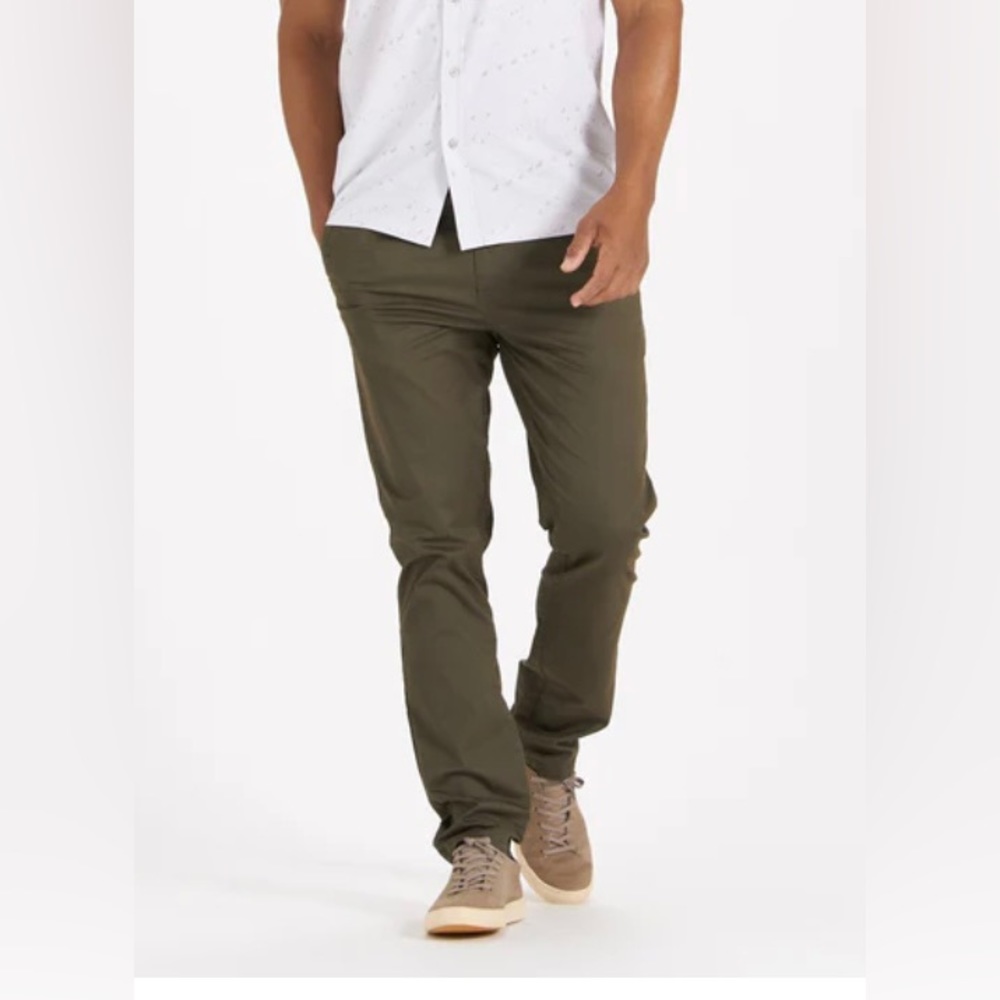 VUORI men’s Collins Chino Pant